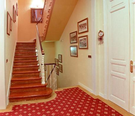 Hotel Villa De ルアルカ エクステリア 写真